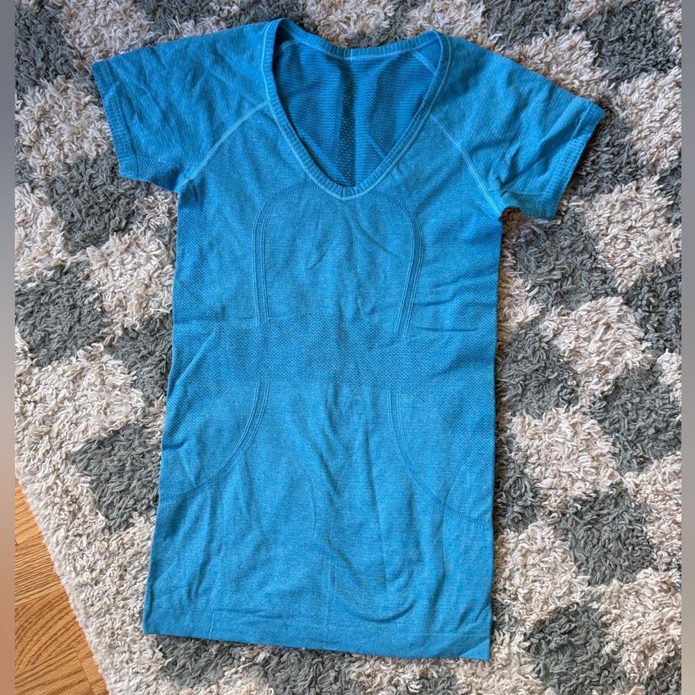 Lululemon top